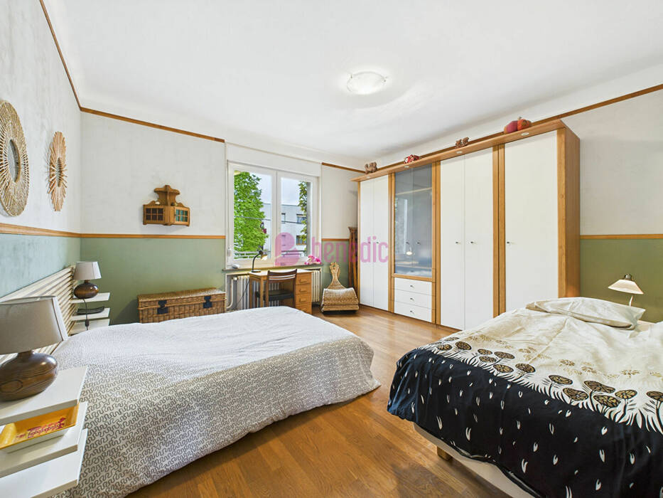 57915499m - Attribut alt par défaut.