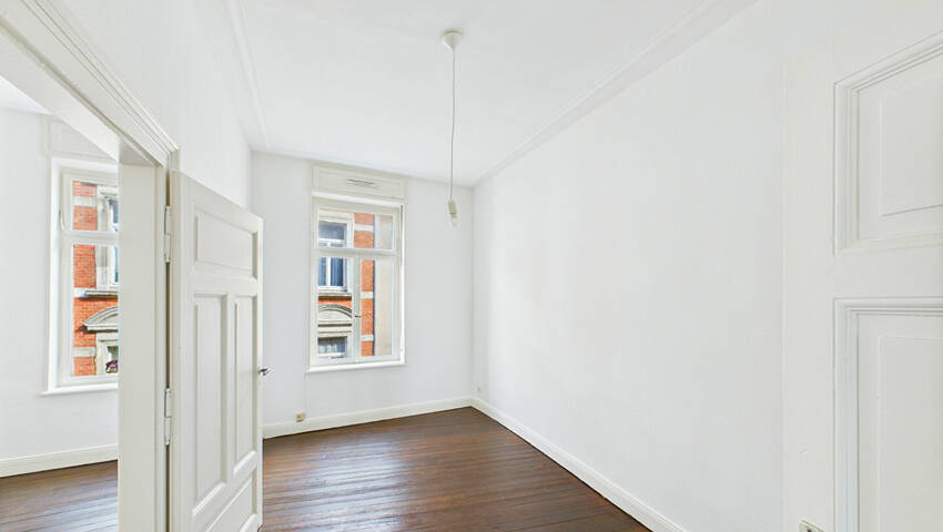 58356418c - Attribut alt par défaut.