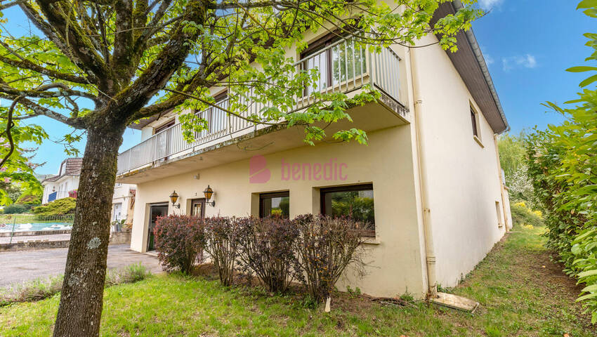 58253326a - Attribut alt par défaut.