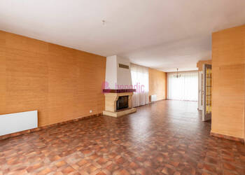 58253326c - Attribut alt par défaut.