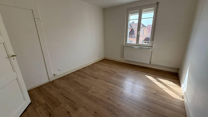 58326412d - Attribut alt par défaut.
