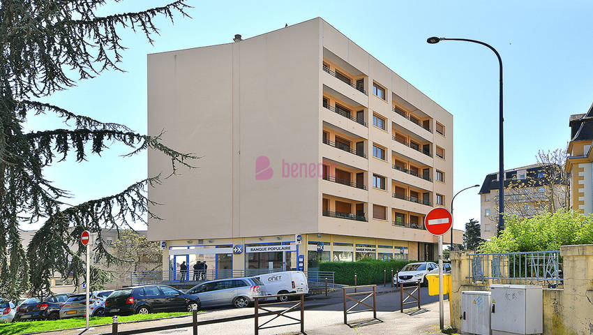 58363081n - Attribut alt par défaut.