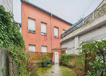 58186585a - Attribut alt par défaut.