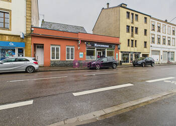 58186585b - Attribut alt par défaut.