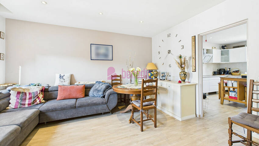 58186585j - Attribut alt par défaut.