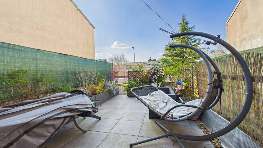 58186585k - Attribut alt par défaut.