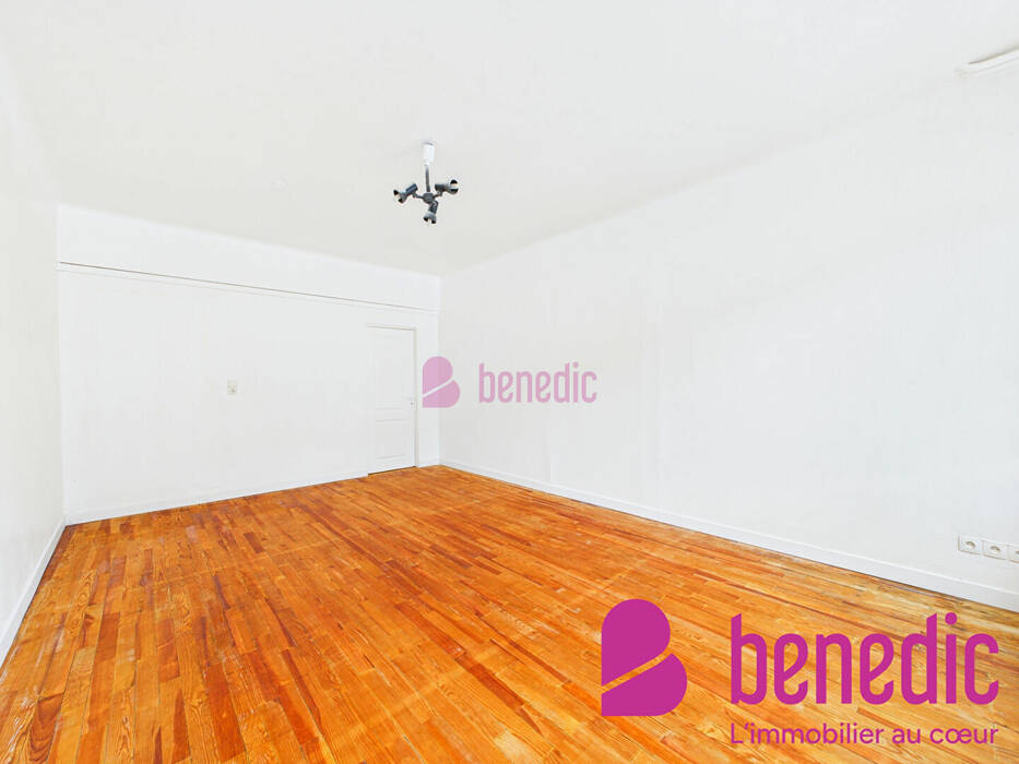 57918660g - Attribut alt par défaut.