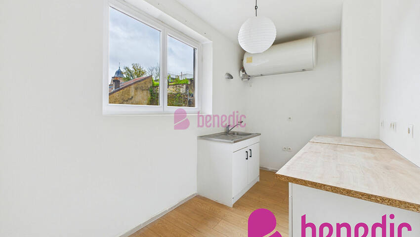 57918660m - Attribut alt par défaut.