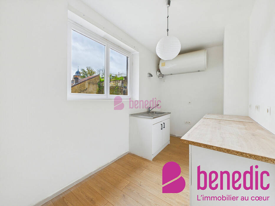 57918660n - Attribut alt par défaut.