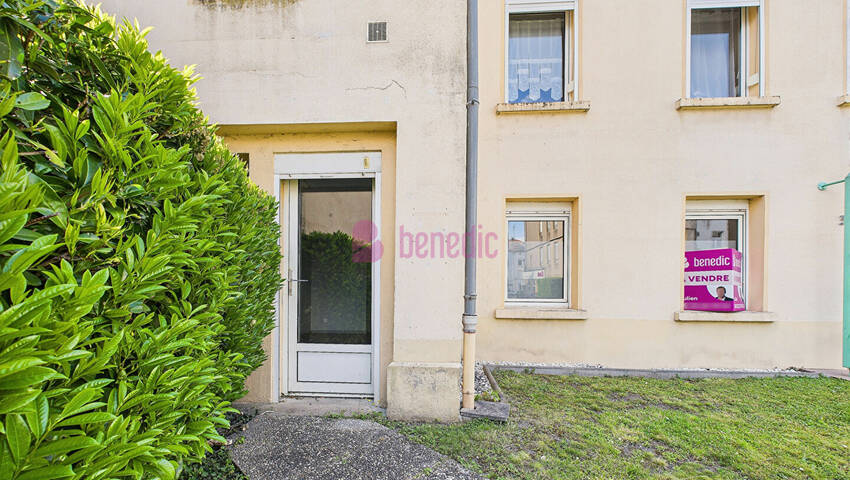 58380730o - Attribut alt par défaut.