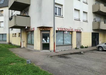 58391489a - Attribut alt par défaut.