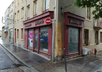 58391460b - Attribut alt par défaut.