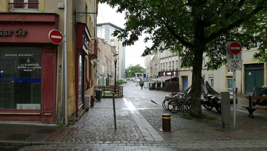 58391460c - Attribut alt par défaut.
