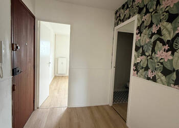 58413293c - Attribut alt par défaut.