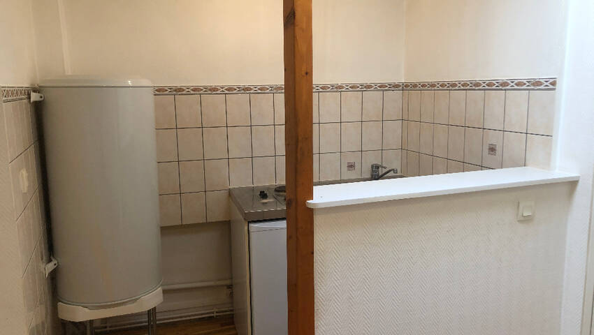 4253875f - Attribut alt par défaut.