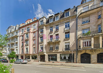 57917494a - Attribut alt par défaut.