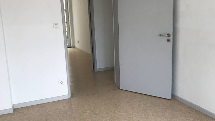 58634395d - Attribut alt par défaut.