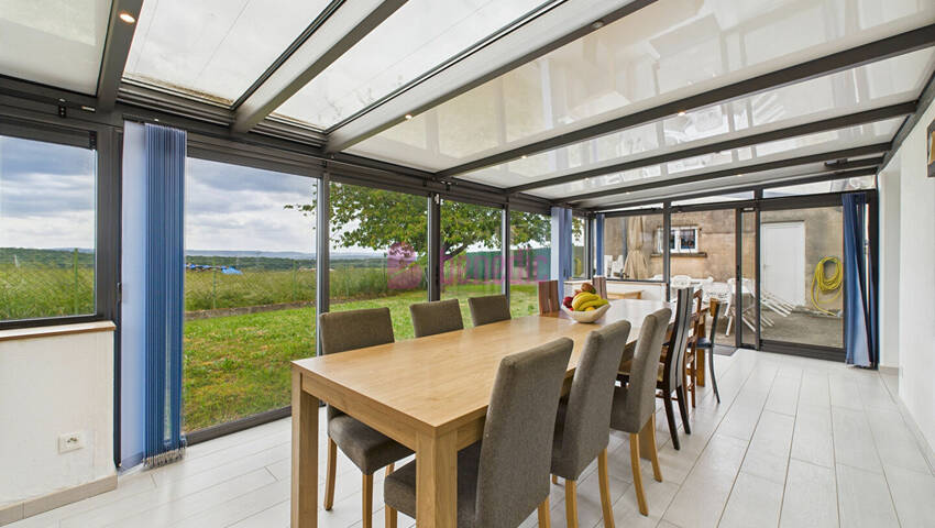 49761945f - Attribut alt par défaut.