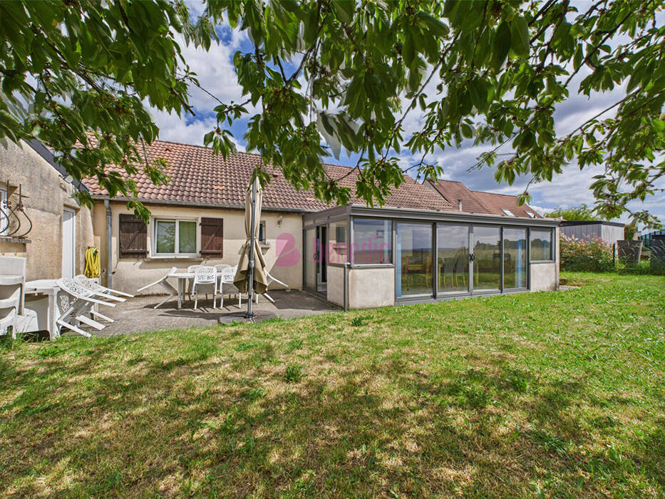 49761945g - Attribut alt par défaut.