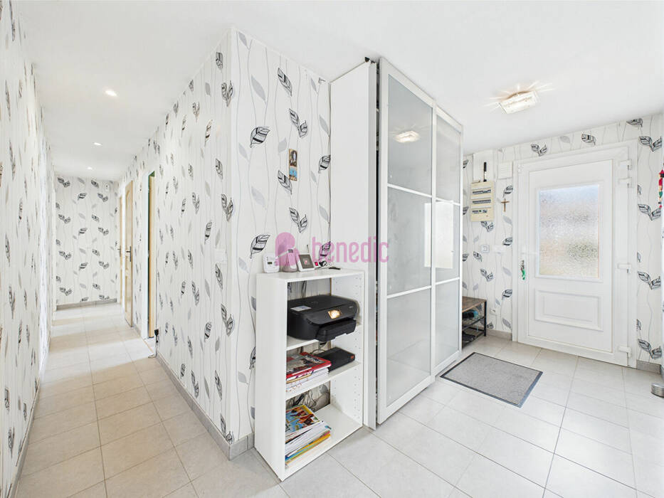 49761945j - Attribut alt par défaut.