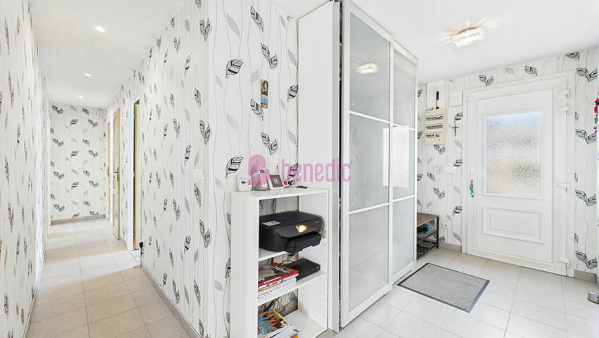 49761945j - Attribut alt par défaut.