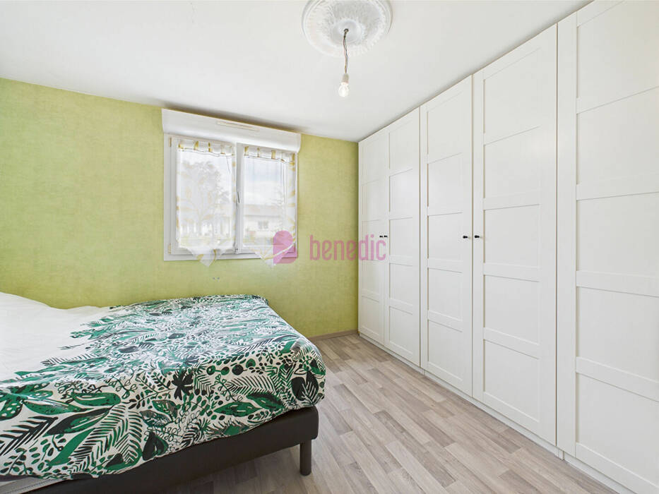 49761945k - Attribut alt par défaut.