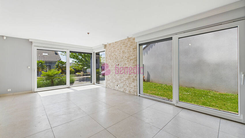 58636238e - Attribut alt par défaut.