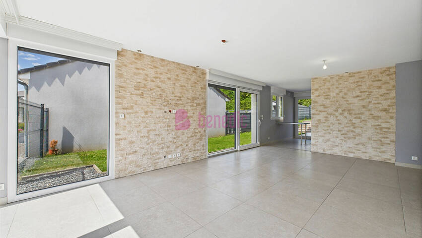 58636238m - Attribut alt par défaut.