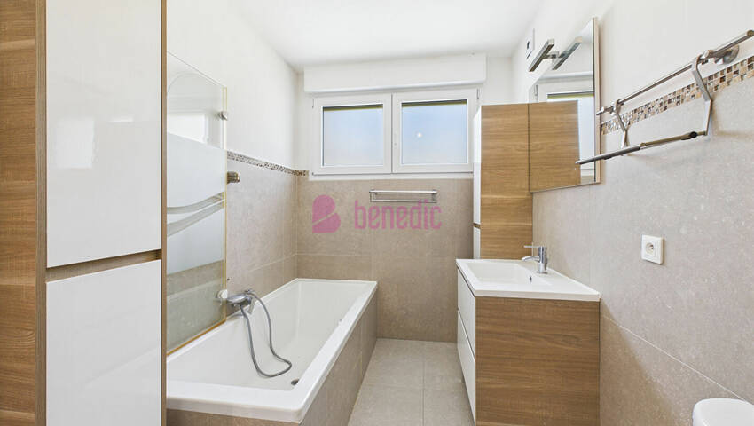 58636238o - Attribut alt par défaut.