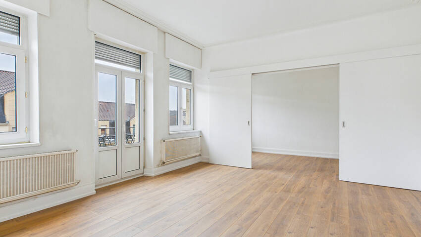 7405372m - Attribut alt par défaut.