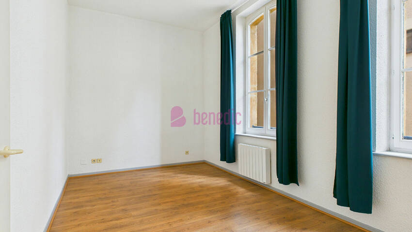 4479796e - Attribut alt par défaut.