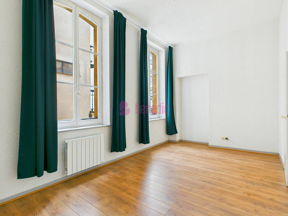 4479796f - Attribut alt par défaut.