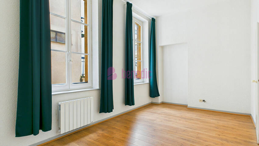 4479796f - Attribut alt par défaut.