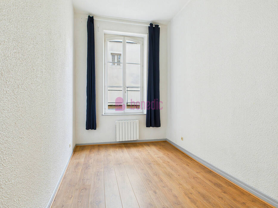 4479796g - Attribut alt par défaut.