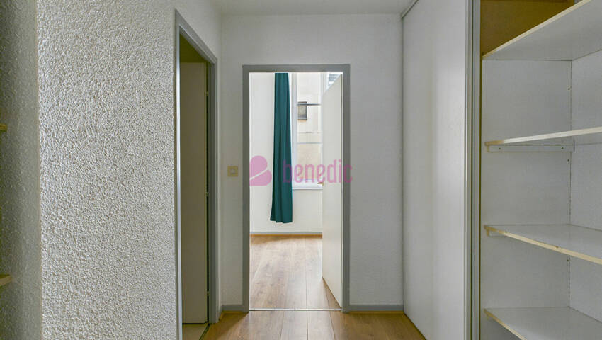 4479796j - Attribut alt par défaut.