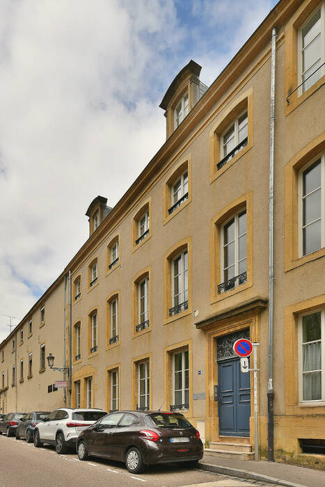 58618452m - Attribut alt par défaut.