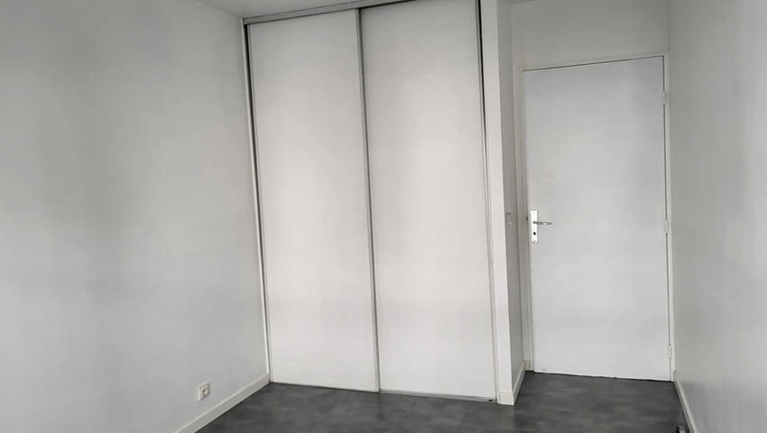 58642406d - Attribut alt par défaut.