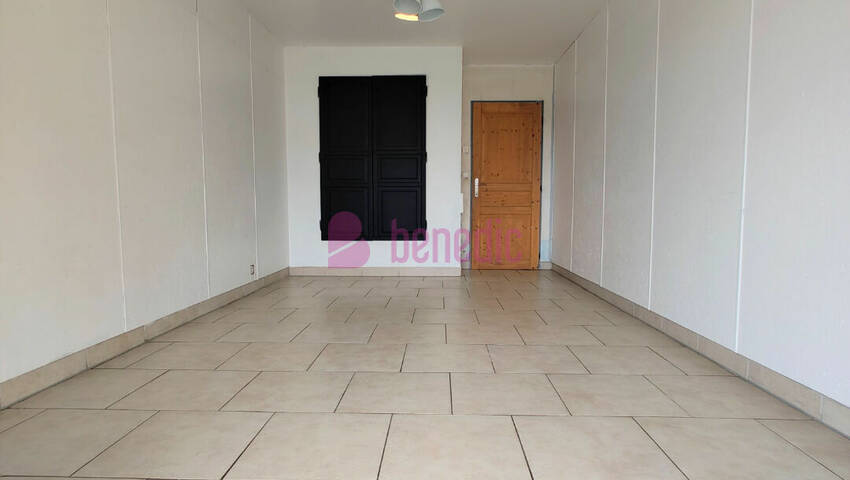 58634692q - Attribut alt par défaut.