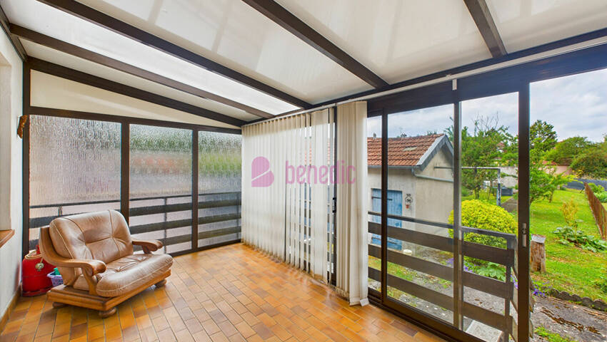 56228417e - Attribut alt par défaut.