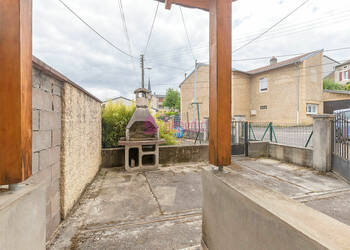 54378096b - Attribut alt par défaut.