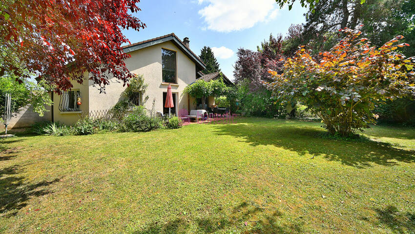 58263703c - Attribut alt par défaut.