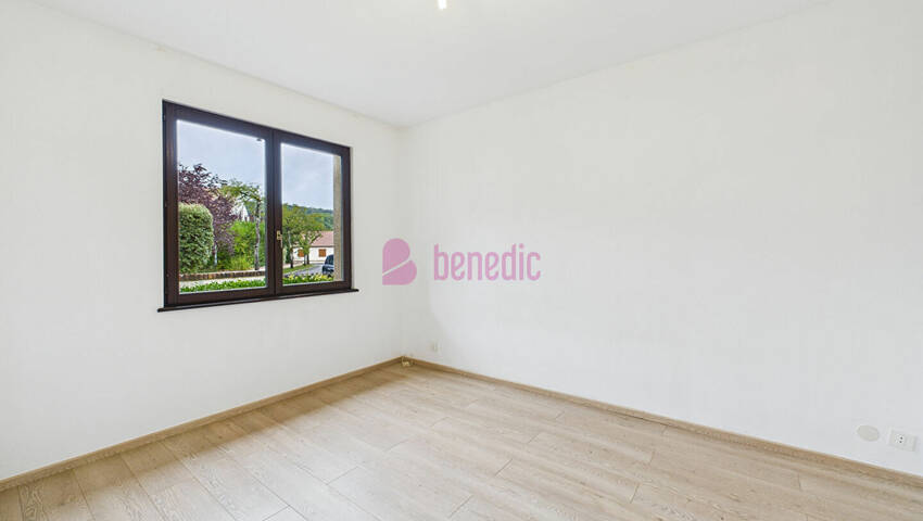 58263703j - Attribut alt par défaut.