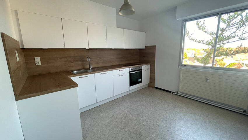 58652416c - Attribut alt par défaut.