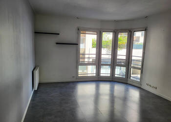 58642406a - Attribut alt par défaut.