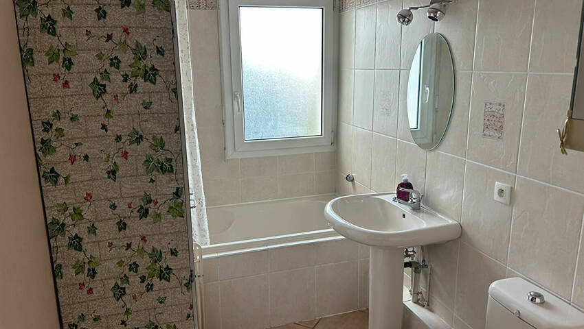 58635234f - Attribut alt par défaut.