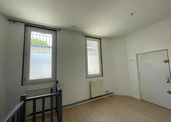 58742301b - Attribut alt par défaut.