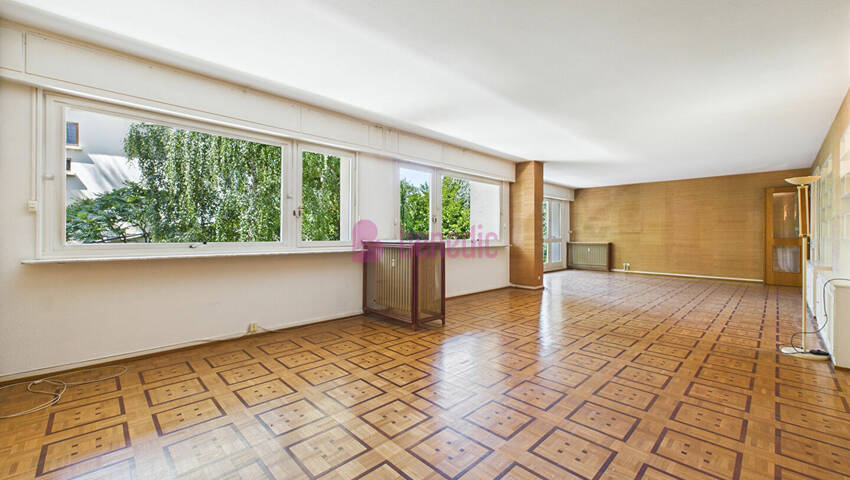 56875297e - Attribut alt par défaut.