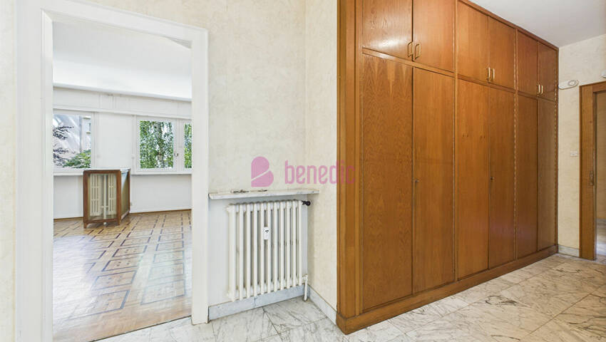 56875297l - Attribut alt par défaut.