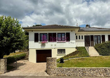 52961158b - Attribut alt par défaut.