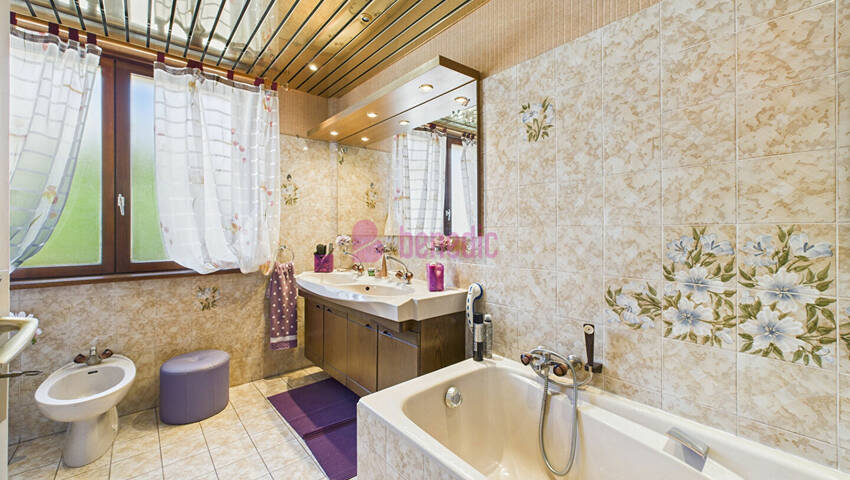 55022599m - Attribut alt par défaut.